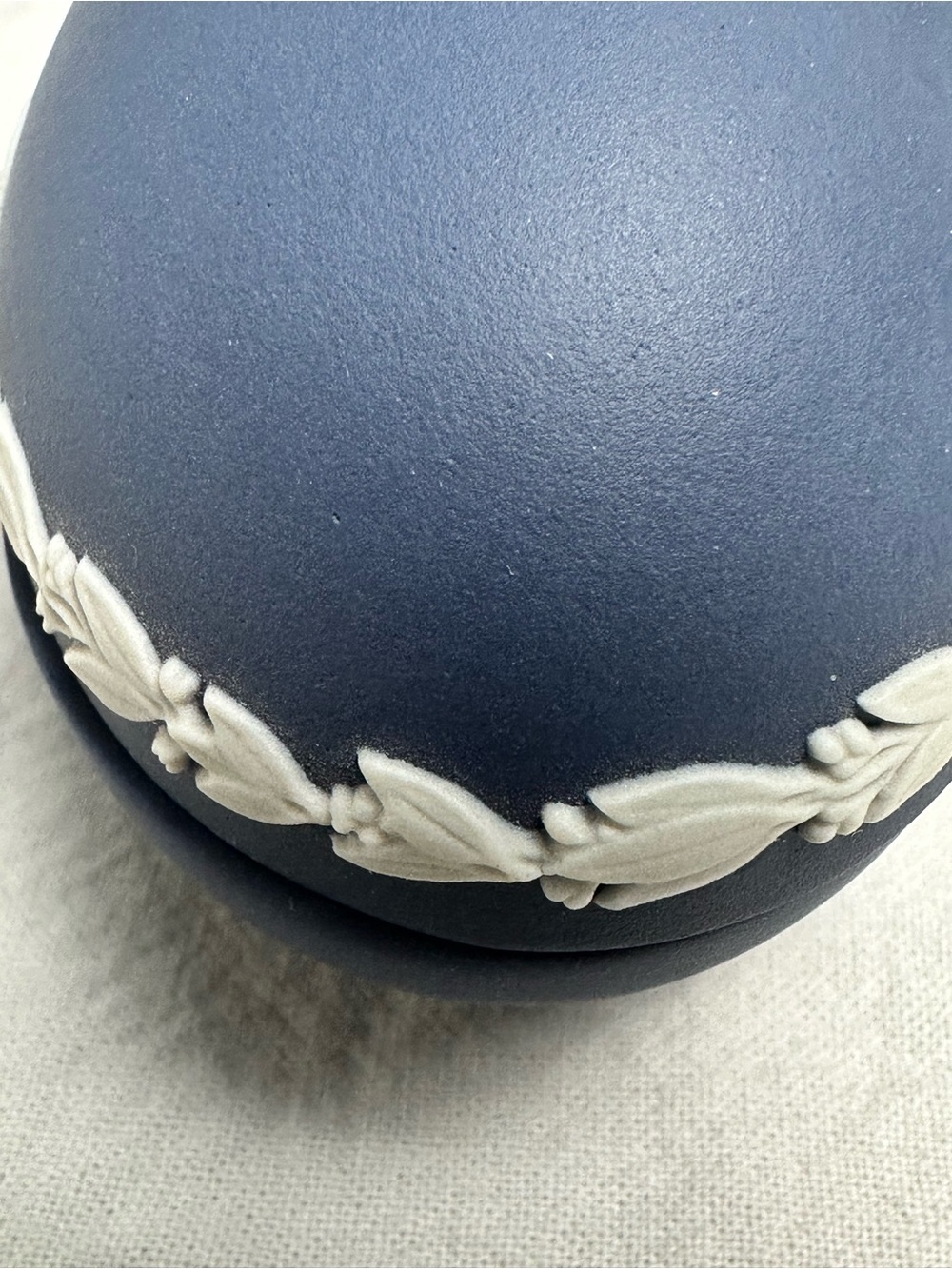 VTG Wedgwood Blue Jasperware Egg Trinket Box -White Relief Dancing Hours Goddess - Picture 3 of 8